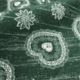 Tessuto Arredo Gobelin H 280 cm - CUORI TIROLESI E STELLE ALPINE/VERDE FIAMMATO