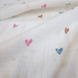 Mussola di Cotone Doppia Garza H 140 cm - CUORICINI COLORATI/LATTE