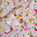 Jersey di Cotone Digital H 165 cm - BIMBA IN GIARDINO TRA FIORI E GATTI