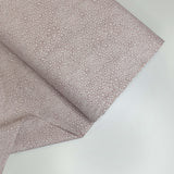 Coton à motifs - DENTELLE GÉOMÉTRIQUE ROSE VIEUX - coupe minimum ou multiples de 25 x 290 cm