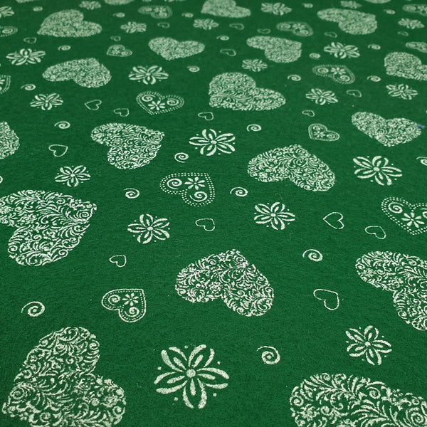 Pannolenci Stampato - Verde Natale/Cuori bianchi  - taglio minimo o multipli da 25 x 180 cm
