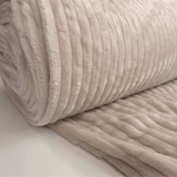Geripptes Kunstfell, H 140 cm – CREME