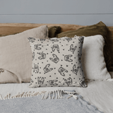 Jacquard-Möbelstoff H 140 cm – BULLDOGGE UND DREIECKE