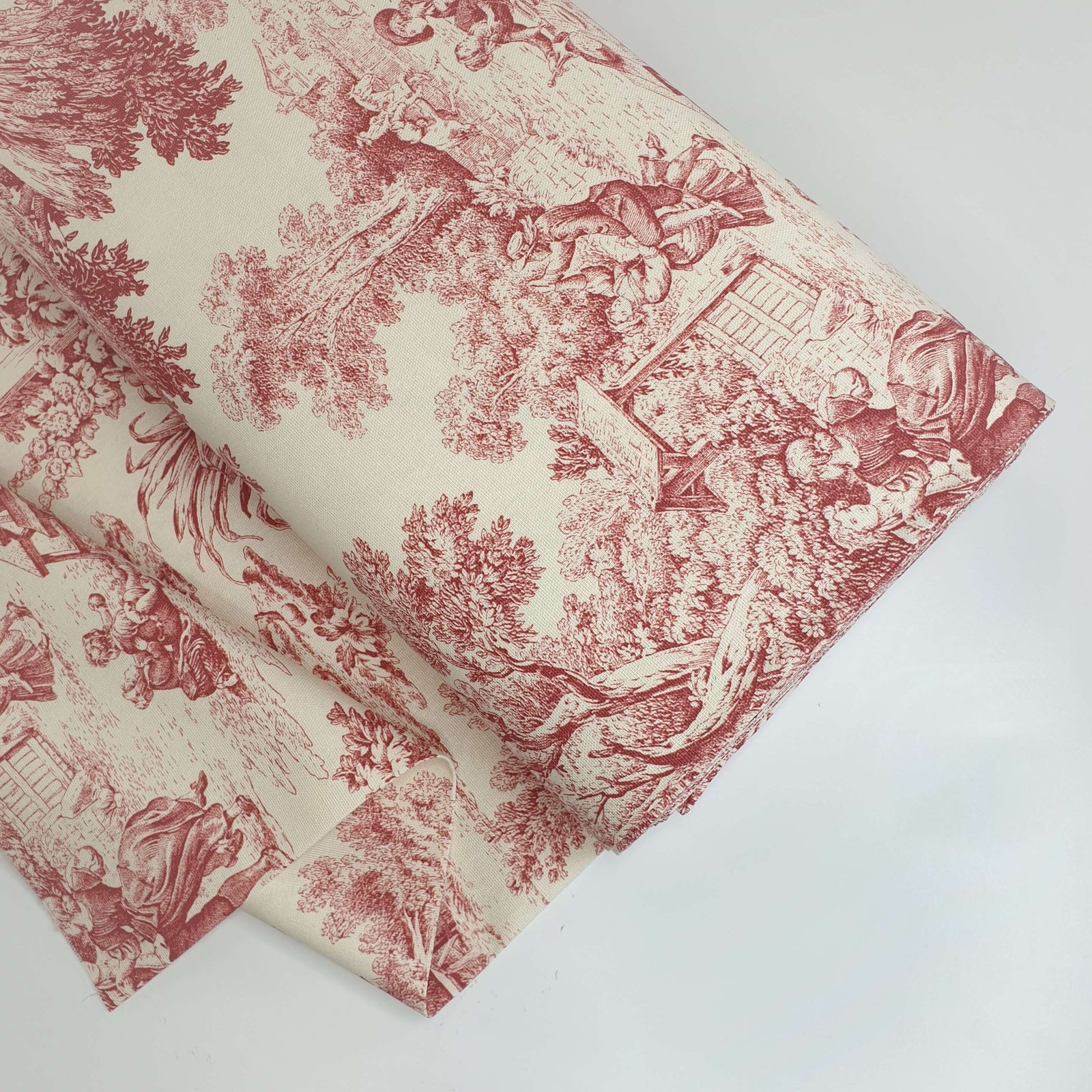 Coupon De Tissu Toile De Jouy – Blanc Et Rouge Pastel – 180 X 180 Cm – Occasion